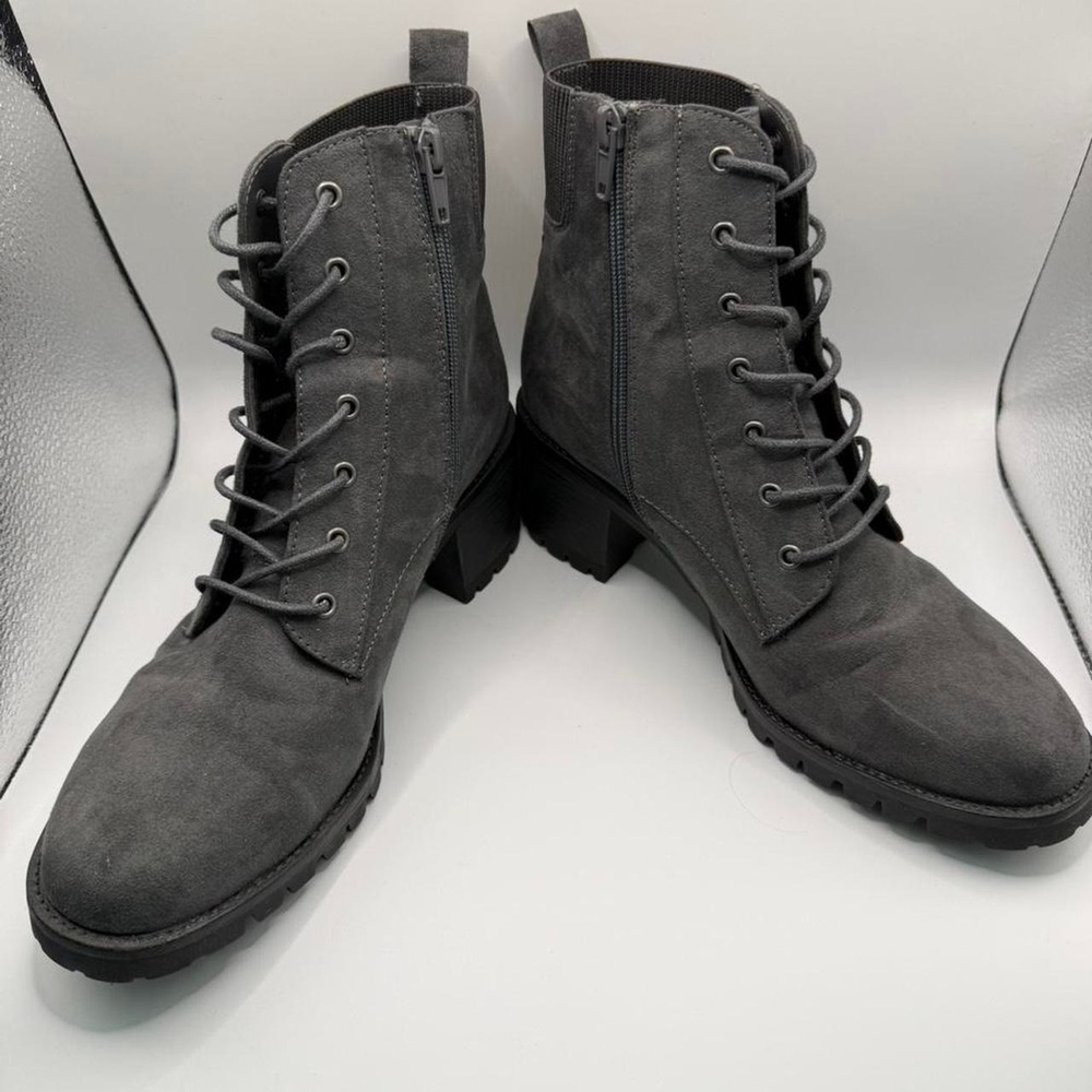 Market & Spruce grey ankle Boots  ladies sz 9